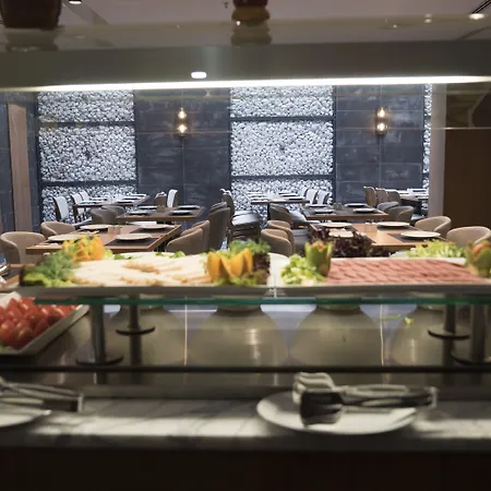 Otel Yuksel Yenikapı 4*