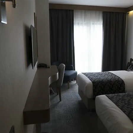 Yuksel Yenikapı