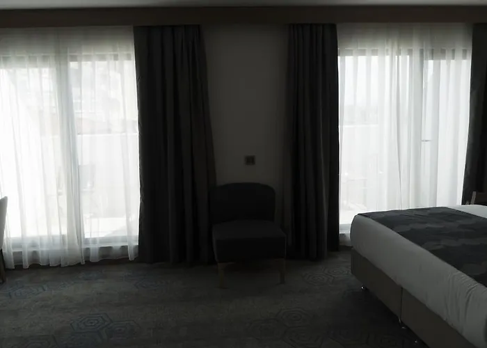 Yuksel Yenikapi Istanbul