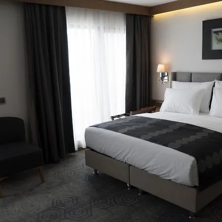 Yuksel Yenikapi 4*
